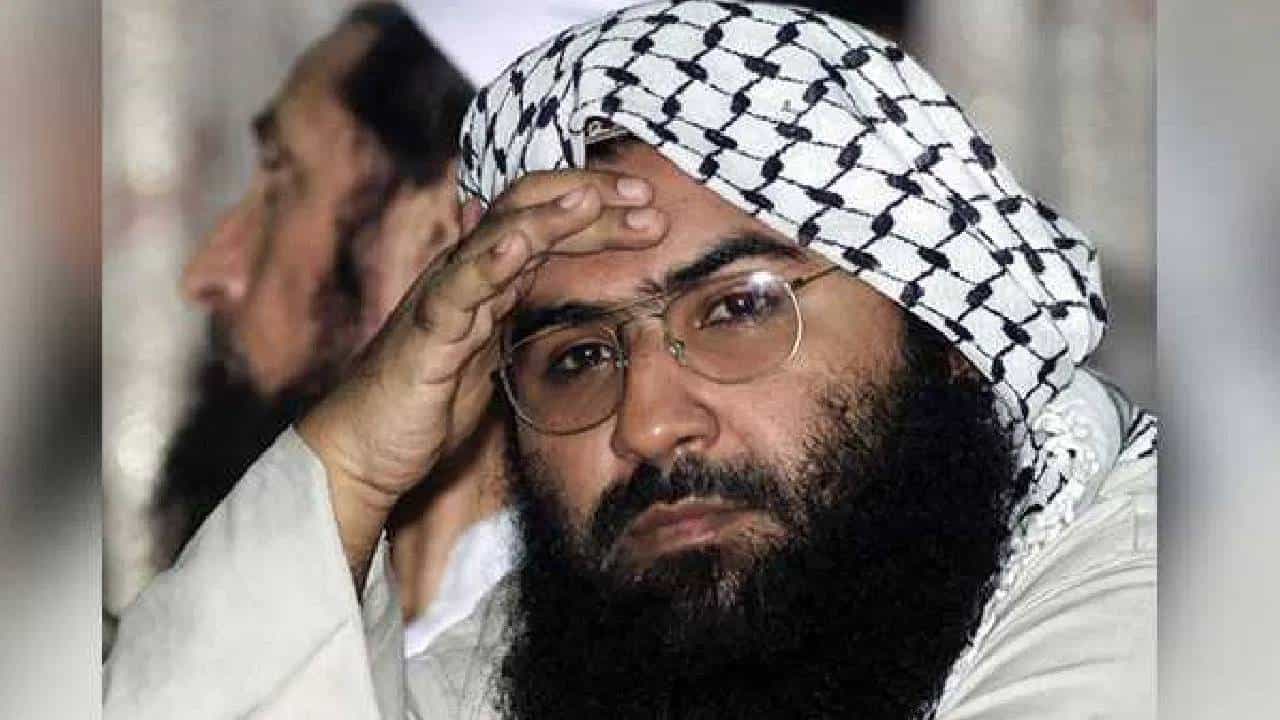Masood Azhar : पाकिस्तानातून मोठी बातमी, भारताचा कट्टर दुश्मन जैशचा प्रमुख मसूद अजहरच्या मोठ्या भावाचा रहस्यमयी खात्मा