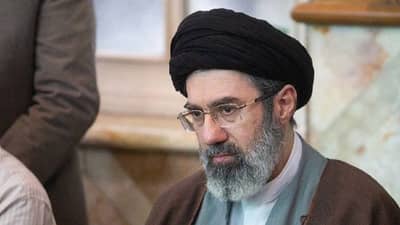 मोठी बातमी! इराणच्या नव्या सर्वोच्च नेत्यावर भीषण हल्ला; मोजतबा खामेनेई गंभीर जखमी? अमेरिकेनं पुरावाही दिला