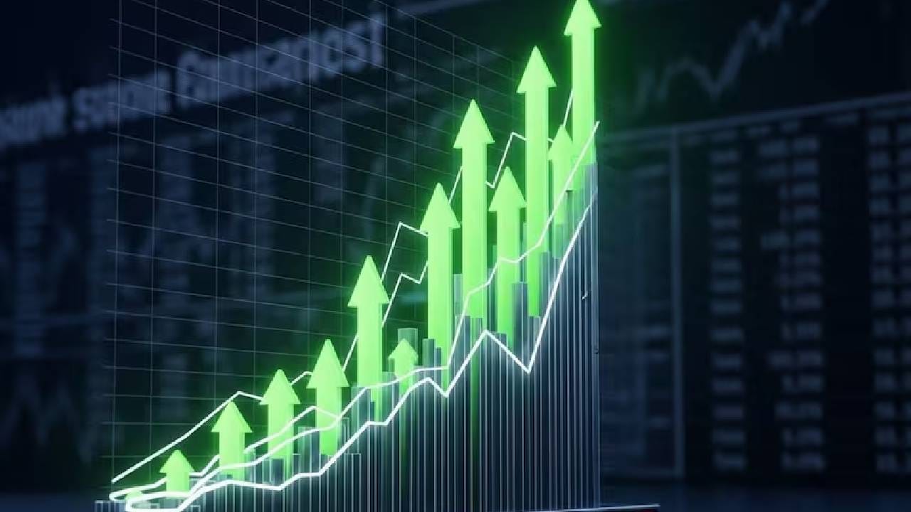 शेअर बाजाराने गुंतवणूकदारांची झोप उडवली आहे. अनेक शेअर बाजारात तोंडावर आपटले आहेत. गुंतवणूकदारांचे मोठे नुकसान झाले आहे. पण मंदीतही काही शेअर संधी देत आहेत. लॉयड्स मेटल्स अँड एनर्जी या शेअर्सने अशीच कमाल करून दाखवली आहे. गुंतवणूकदारांना मालामाल केले आहे. 