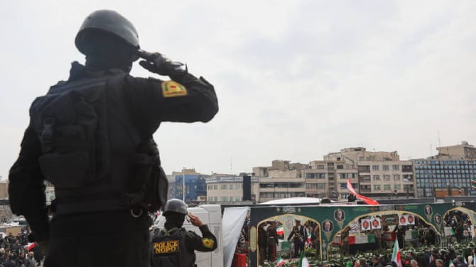 सर्वात क्रूर, शार्प! मोजतबा यांच्या सुरक्षेसाठी.. ट्रम्पला फुटला घाम