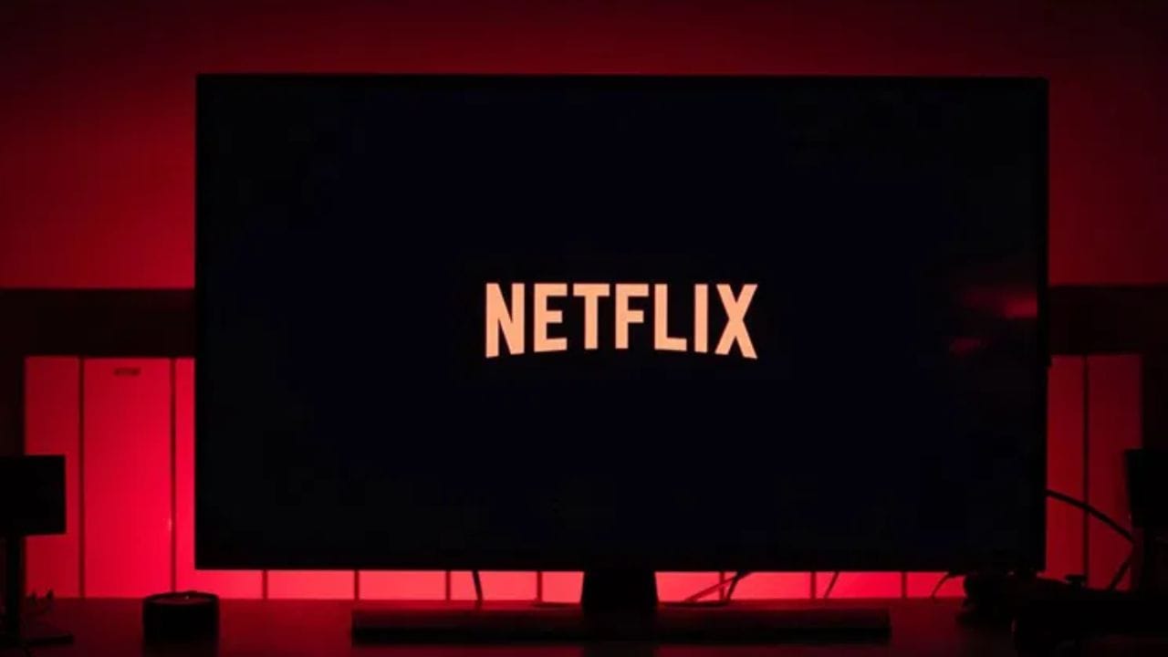 त्याचबरोबर अॅड-सपोर्टेड अॅड-ऑनची किंमत 5.99 डॉलरवरून 6.99 डॉलर झाली आहे. अॅड-फ्री अॅड-ऑनची किंमत 8.99 डॉलरवरून 9.99 डॉलर झाली आहे. या किमती आगामी काळात भारतासह इतरही देशांमध्ये लागू होण्याची शक्यता आहे.  