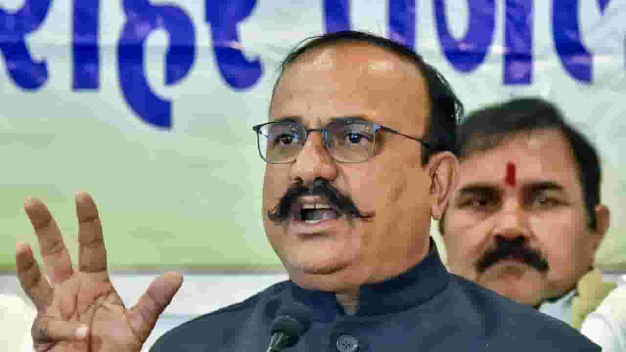 Harshwardhan Sapkal Tweet | चंद्रकांत पाटील यांचे अशोक खरातसोबत जवळचे संबंध, हर्षवर्धन सपकाळ यांचा मोठा आरोप