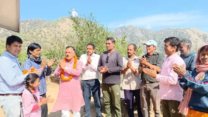 स्वातंत्र्यानंतर 78 वर्षांनी गाव झालं प्रकाशमान ! नैनीतालमधील या गावात आली वीज