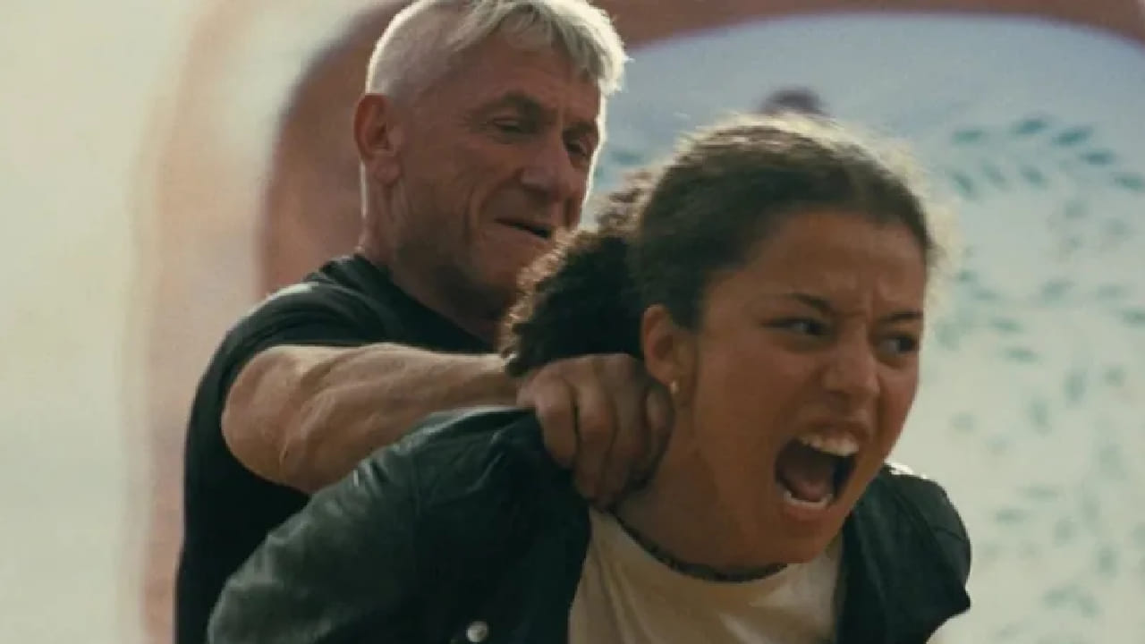 सध्या जागतिक मनोरंजनविश्वात दमदार कथा, उत्कृष्ट अभिनय आणि दर्जेदार दिग्दर्शन असलेल्या चित्रपटांची मोठ्या प्रमाणात चर्चा होत आहे. अशाच एका चित्रपटाने रिलीज झाल्यानंतर सोशल मीडियावर आणि आंतरराष्ट्रीय स्तरावर प्रचंड लोकप्रियता मिळवली आहे.