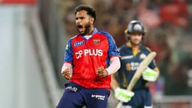 PBKS vs GT : पंजाब किंग्सचा गुजरातवर रडत रखडत विजय, काय झालं ते वाचा.