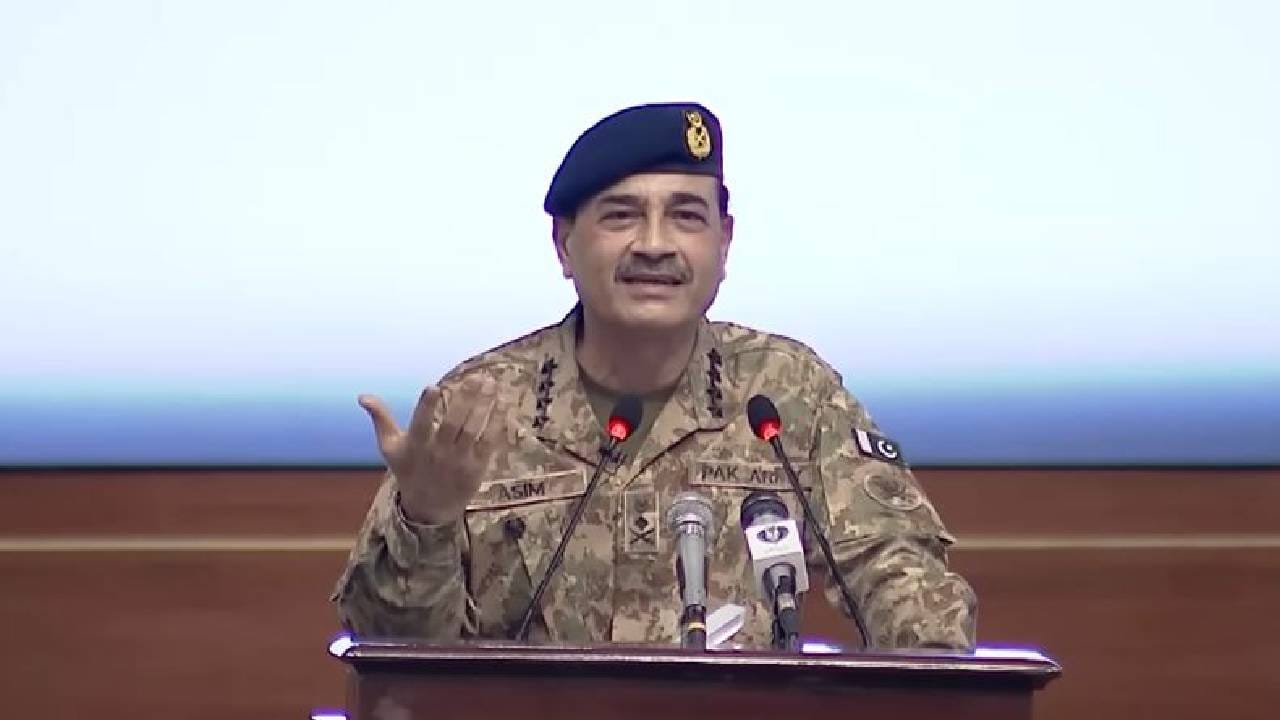 इराणवर इतके प्रेम आहे तर जा तिथे... शिया समुदायाला थेट धमकी, पाकिस्तानात.. इराणवर इतके प्रेम आहे तर जा तिथे... शिया समुदायाला थेट धमकी, पाकिस्तानात..