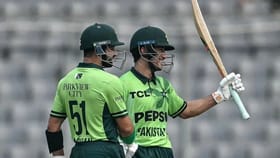 माझ सदाकतची तोडफोड बॅटिंग, बांगलादेश विरुद्ध मोठा विक्रम.