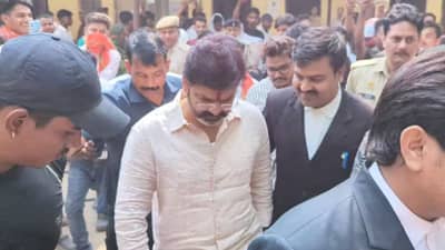 मला तिच्यासोबत नाही राहायचंय..; सुपरस्टारला हवाय घटस्फोट, पत्नीकडून 10 कोटी, घराची मागणी