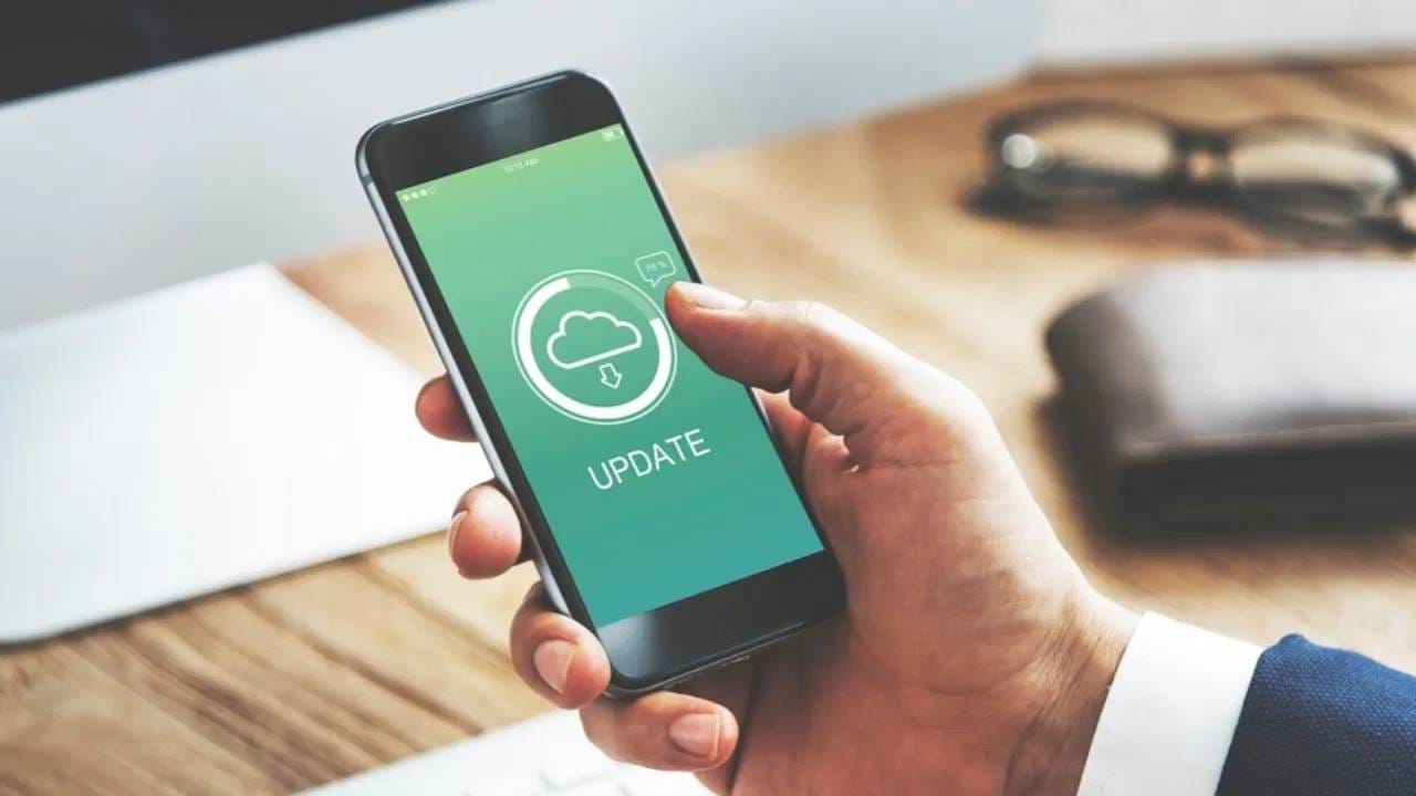 फोन अपडेट करताना ‘या’ 5 चुका करणे टाळा, नाहीतर तुमचा स्मार्टफोन होईल हँग