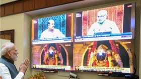 रामलल्लांचा 'सूर्य तिलक'; पंतप्रधान मोदींनी घेतलं दर्शन.