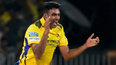 IPL 2026 : सीएसकेचा माजी गोलंदाज आर अश्विनची 19 व्या मोसमात अचानक एन्ट्री