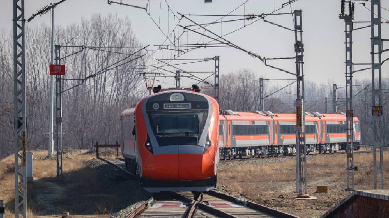 ( डिस्क्लेमर : वरील माहिती उपलब्ध स्रोतावरून देण्यात आलेली आहे.)  Photos Credit: Getty Images