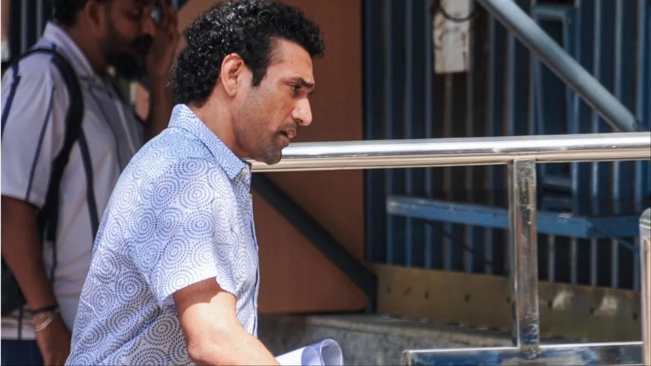 रॉबिन उथप्पा याने दिल्ली कॅपिट्ल्स विरुद्ध सर्वाधिक 28 सामने खेळले आहेत. उथप्पाला या 28 पैकी एकाही सामन्यात सामनावीर पुरस्कार जिंकता आला नाही. तर यूसुफ पठाण याने पंजाब विरुद्ध सर्वाधिक 24 सामने खेळले. मात्र युसूफलाही हा पुरस्कार जिंकण्यासारखी कामगिरी करता आली नाही. (Photo Credit: PTI)