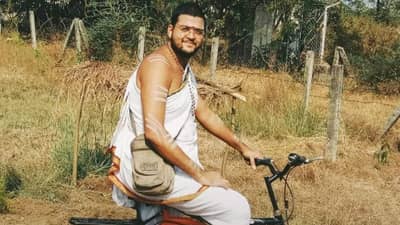 स्वतःला महादेवाचा अवतार म्हणणारा वसईचा भोंदूबाबा ऋषिकेश वैद्य कोण? संपूर्ण कुंडली समोर