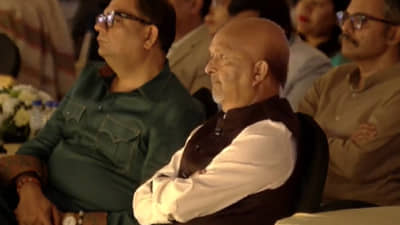 नवीन गाण्यांवर समीर अंजान यांची स्पष्ट भूमिका; ‘चुनर सरके’वरून वाद पुन्हा पेटला