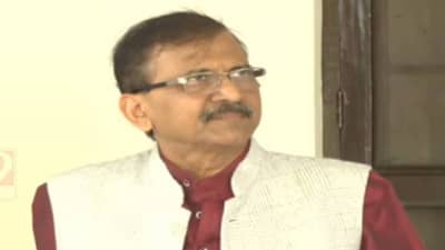 Sanjay Raut : शिवेसना भवन जाळण्याची धमकी देणाऱ्या भाजप नेत्याच्या मुलाच्या लग्नाला उद्धव ठाकरेंची हजेरी, राऊत म्हणाले मी हे कधीच विसरु...