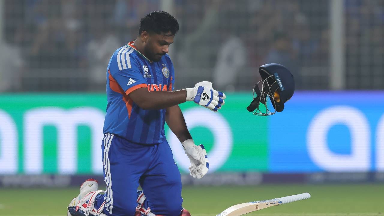 Sanju Samson : विजयी खेळीनंतरही संजू सॅमसन अडचणीत? 'ती' कृती वादाच्या भोवऱ्यात.. ICC करणार कारवाई ? Sanju Samson : विजयी खेळीनंतरही संजू सॅमसन अडचणीत? 'ती' कृती वादाच्या भोवऱ्यात.. ICC करणार कारवाई ?
