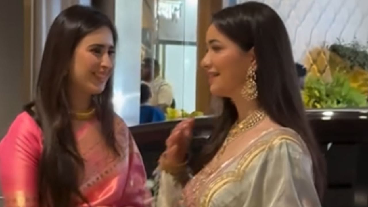 लग्नानंतर पहिल्यांदाच सानिया आणि सारा तेंडुलकरसोबत या एकत्र दिसल्या. दोघींचे फोटो व्हिडिओ सोशल मीडियावर मोठ्या प्रमाणात व्हायरल झाले आहेत. दोघींच्या फोटोने नेटकऱ्यांचे लक्ष वेधले आहे.  