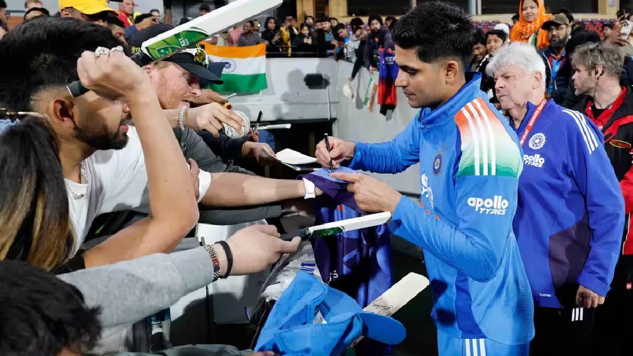 शुबमन गिल (कर्णधार), श्रेयस अय्यर (उपकर्णधार), रोहित शर्मा, विराट कोहली, केएल राहुल, हार्दिक पंड्या, अक्षर पटेल, वॉशिंगटन सुंदर, कुलदीप यादव, हर्षित राणा, जसप्रीत बुमराह, मोहम्मद सिराज, अर्शदीप सिंह, प्रसिद्ध कृष्णा, यशस्वी जयस्वाल, ऋषभ पंत, इशान किशन, अभिषेक शर्मा, रवींद्र जडेजा, संजू सॅमसन.  (Photo- BCCI)