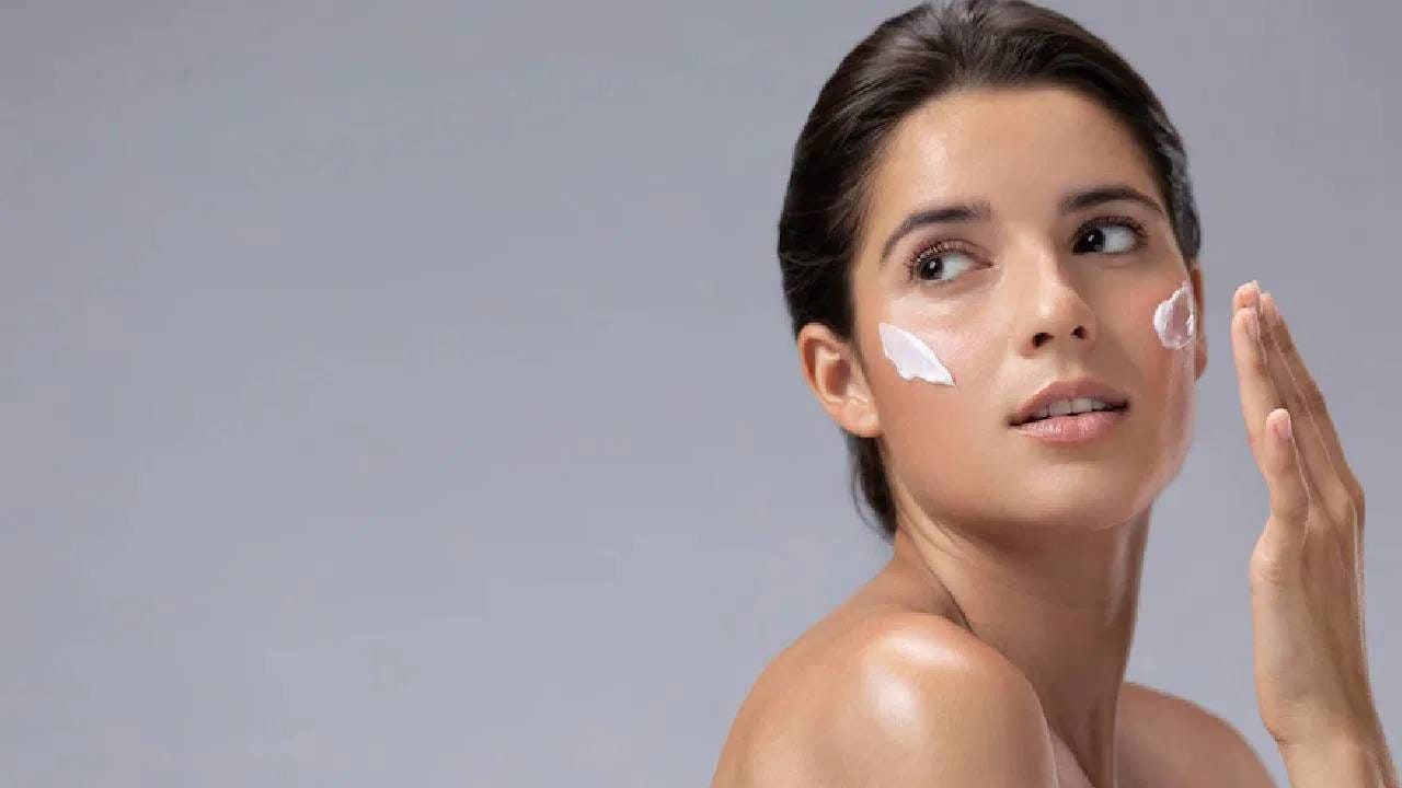 त्वचेवर सनस्क्रिन नाही लावल्यामुळे काय होते? त्वचेवर सनस्क्रिन नाही लावल्यामुळे काय होते?