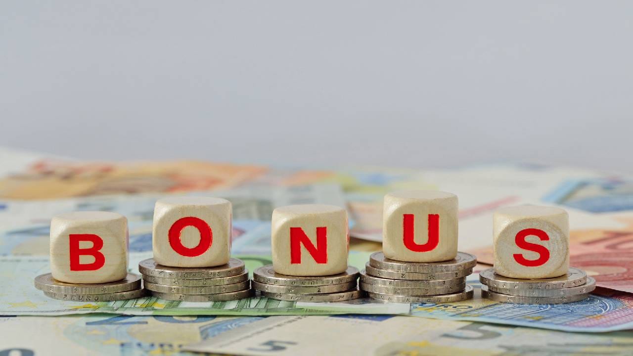 कंपनीने बोनस शेअरसाठी नवीन रेकॉर्ड डेटची घोषणा केली आहे. त्यानुसार  10 एप्रिल रोजी रेकॉर्ड डेट असेल. यापूर्वी ही तारीख 7 एप्रिल अशी होती. त्यात तीन दिवसांची भर घालण्यात आली आहे. या तारखेपर्यंत ज्या गुंतवणूकदारांकडे या कंपनीचे शेअर असतील. त्यांना बोनस शेअरचे गिफ्ट मिळेल. 