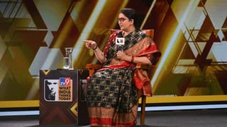 बोलता येत नसेल तर..; राहुल गांधींच्या ‘माइक ऑफ’च्या आरोपांवर स्मृती इराणींची रोखठोक प्रतिक्रिया