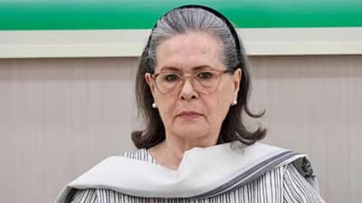 Sonia Gandhi Health Update : सोनिया गांधींची प्रकृती कशी? मध्यरात्री काय घडलं? तब्येतीबद्दलची मोठी अपडेट समोर