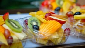 उन्हाळ्यात कापलेल्या फळांचे सेवन करणे योग्य की अयोग्य?.