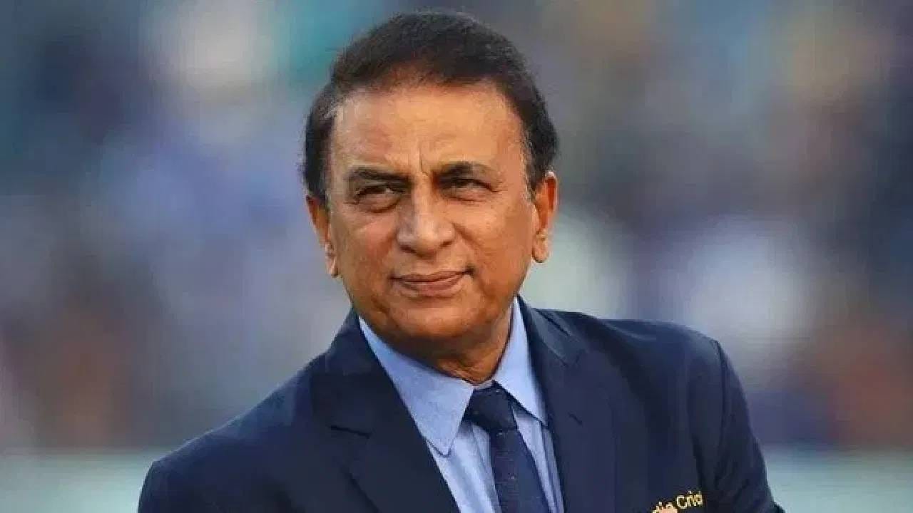Sunil Gavaskar : इंग्लंड विरुद्ध जिंकायचय तर सर्वात आधी त्याच्या हातात चेंडू दे, सेमीफायनलआधी सुनील गावस्कर यांचा महत्वाचा सल्ला Sunil Gavaskar : इंग्लंड विरुद्ध जिंकायचय तर सर्वात आधी त्याच्या हातात चेंडू दे, सेमीफायनलआधी सुनील गावस्कर यांचा महत्वाचा सल्ला