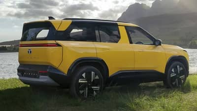 2 लाखात टाटा सिएरा घरी न्या, ‘या’ 10 सुरुवातीच्या व्हेरिएंटवर EMI जाणून घ्या