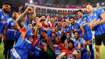 T20 World Cup 2026 Final : भारताचा पडद्यामागचा हिरो, प्रसिद्धीपासून लांब राहून टीम इंडियाला 3 वेळा बनवलं ICC चॅम्पियन