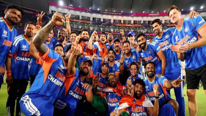 T20 World Cup 2026 Final : भारताचा पडद्यामागचा हिरो, प्रसिद्धीपासून लांब राहून टीम इंडियाला 3 वेळा बनवलं ICC चॅम्पियन