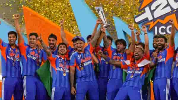 T20 WC 2026 : पाकिस्तानसोबत असताना फुटकं नशीब, पण टीम इंडिया जॉइंन करताच या माणसाचं नशीब पालटलं, थेट 3 ICC ट्रॉफी नावावर