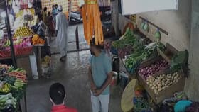 ठाणे हादरलं, वर्गणीच्या वादातून डायरेक्ट एकाच्या डोक्यात चॉपरने वार.