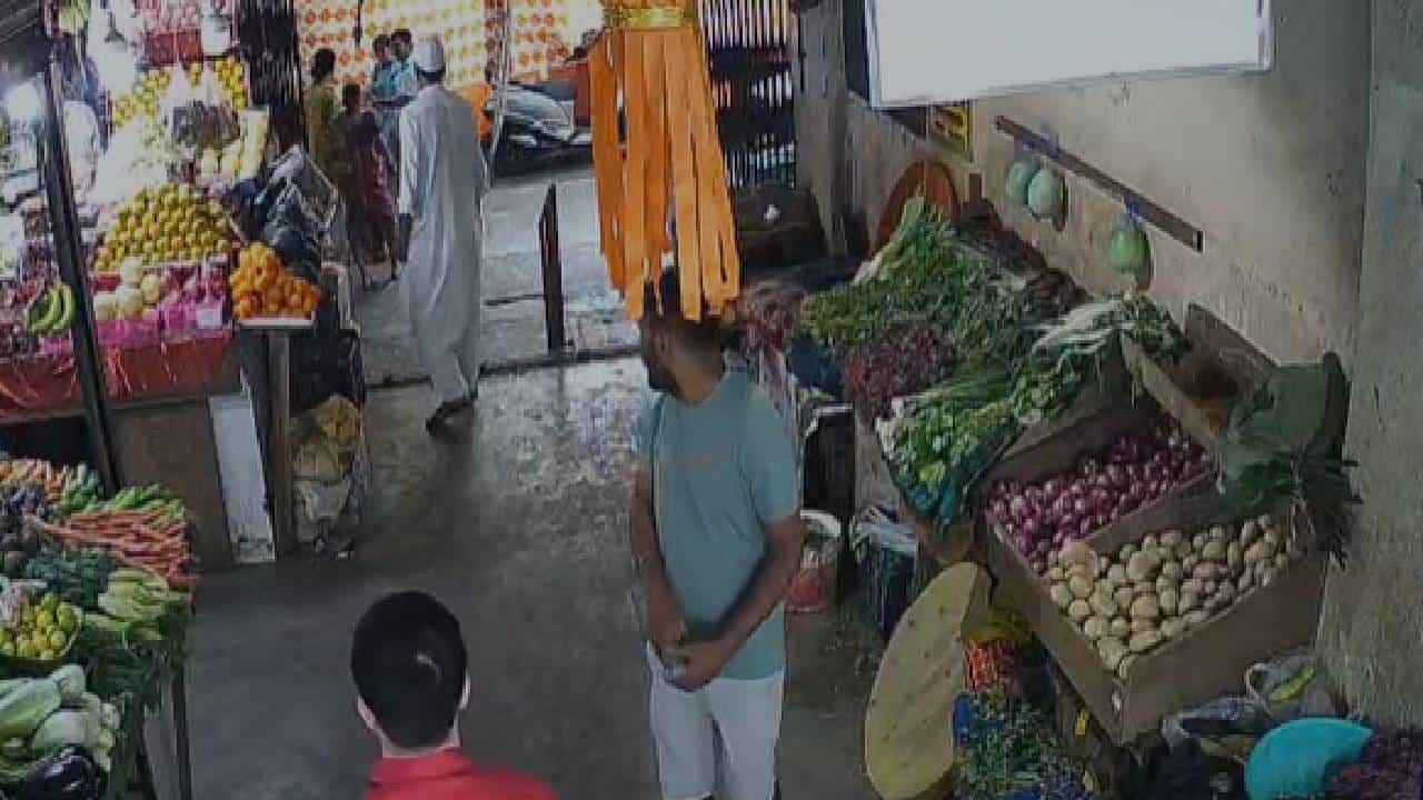 Thane Crime : ठाणे हादरलं, वर्गणीच्या वादातून डायरेक्ट एकाच्या डोक्यात चॉपरने वार