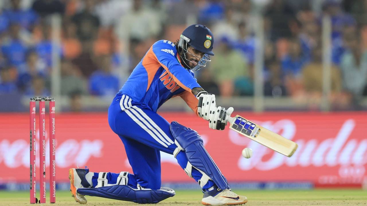 टी20 वर्ल्डकप 2026 स्पर्धेत आतापर्यंत 699 षटकार मारले आहे. तर 1340 चौकार मारले आहेत. यापूर्वी टी20 वर्ल्डकप स्पर्धेत इतके चौकार षटकार कोणीच मारले नव्हते. (Photo- BCCI Twitter)