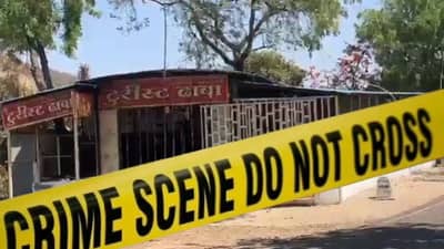 जमीन खोदली, सापडला विद्रूप सांगाडा, धाब्यावर घडलं असं काही की पोलीसही हादरले; भयानक घटनेनं खळबळ!