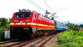 कार-बाईकच नाही, ट्रेन पण देते मायलेज! फुल टाकी भरल्यावर धावते किती?