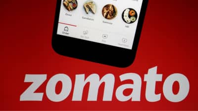 Zomato: ऑनलाईन जेवण मागवणे महाग झाले, आता झोमॅटोचा प्रत्येक ऑर्डरवर १९.२ टक्के जास्त चार्ज