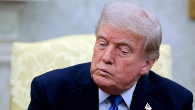 युद्धात दुश्मनही करणार नाही असे काम मित्रांनीच केल्याने डोनाल्ड ट्रम्प