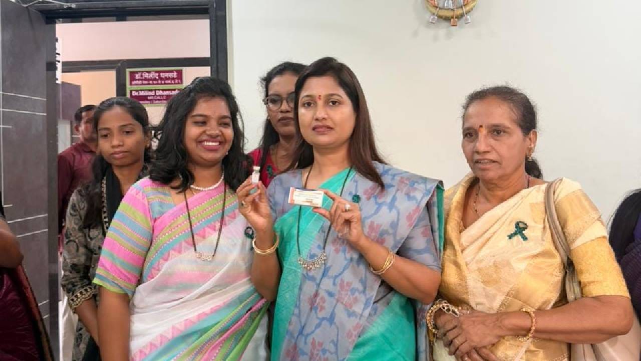  ग्रामीण भागात आधुनिक वैद्यकीय सेवा उपलब्ध करून देण्याचे कार्य मेडिकेअर हॉस्पिटलमार्फत सुरू असून अनेक रुग्णांना त्याचा लाभ होत असल्याचेही यावेळी नमूद करण्यात आले.