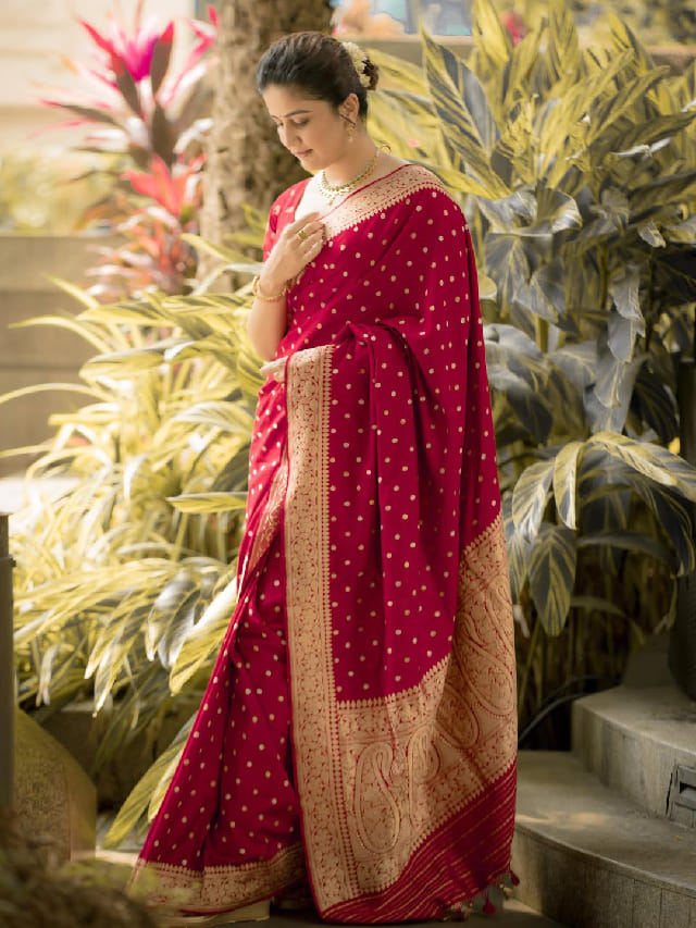 'जिव ओवाळून टाकावासा वाटतो', मराठी अभिनेत्रींना टक्कर देणारी ही सौंदर्य क्वीन कोण?