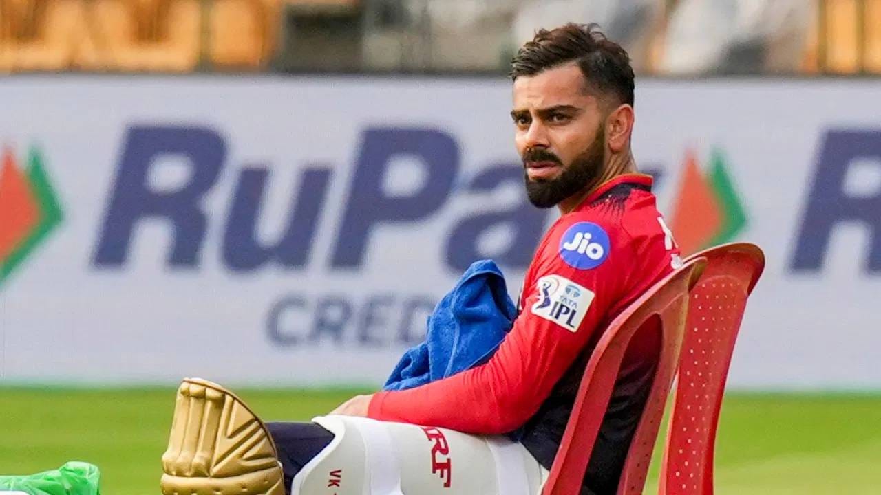 विराट कोहलीने आयपीएल 2025 मध्ये 54 च्या सरासरीने 657 धावा केल्या आहेत. यात 8 अर्धशतकांचा समावेश आहे. यावेळी त्याने 19 षटकार आणि 66 चौकार मारले होते. (Photo- PTI)