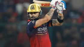 RCB vs SRH: विराट फॉर्मात, पहिल्याच सामन्यात अर्धशतक ठोकत दाखवली झलक.