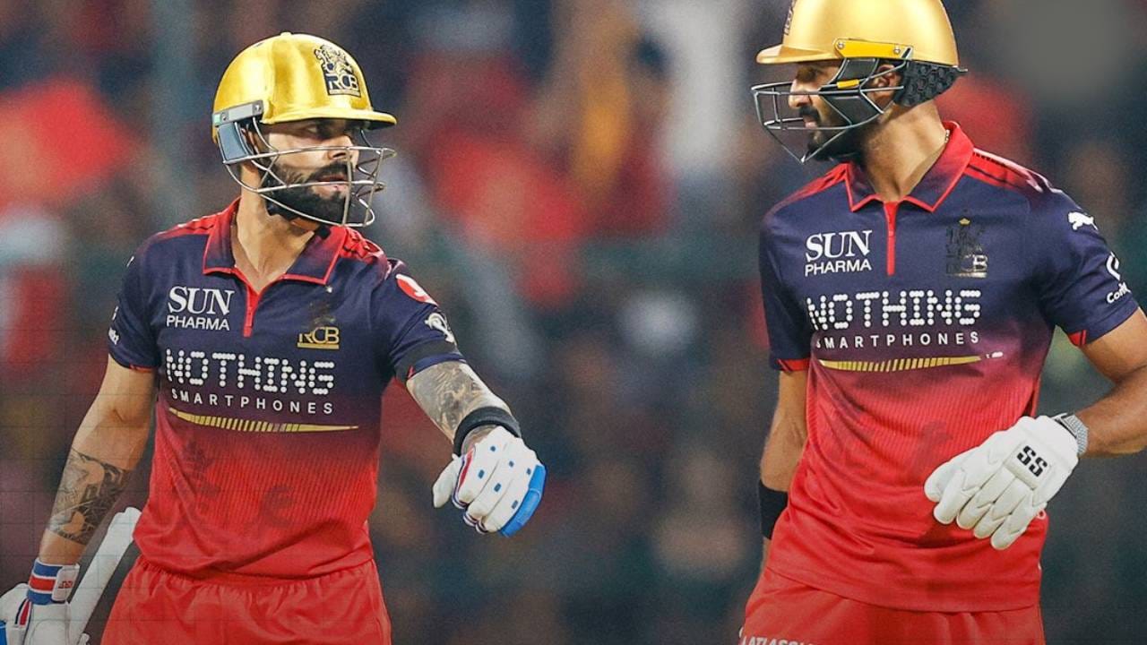 आयपीएल 2026 स्पर्धेच्या पहिल्याच सामन्यात विराट कोहलीचं वादळ घोंघावलं. सनरायझर्स हैदराबादने विजसाठी 202 धावांचा पाठलाग करताना चेज मास्टर विराट कोहलीने सावध खेळी केली. (Photo: RCB Twitter)