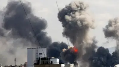 पुण्यापासून चंद्रपूरपर्यंतचे शेकडो विद्यार्थी युद्धभूमीत अडकले, पालक चिंतेत, सरकारकडे मोठी मागणी