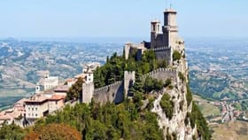 जगातील असे देश ज्यांनी कधीच युद्ध लढलं नाही, आहेत प्रचंड श्रीमंत.