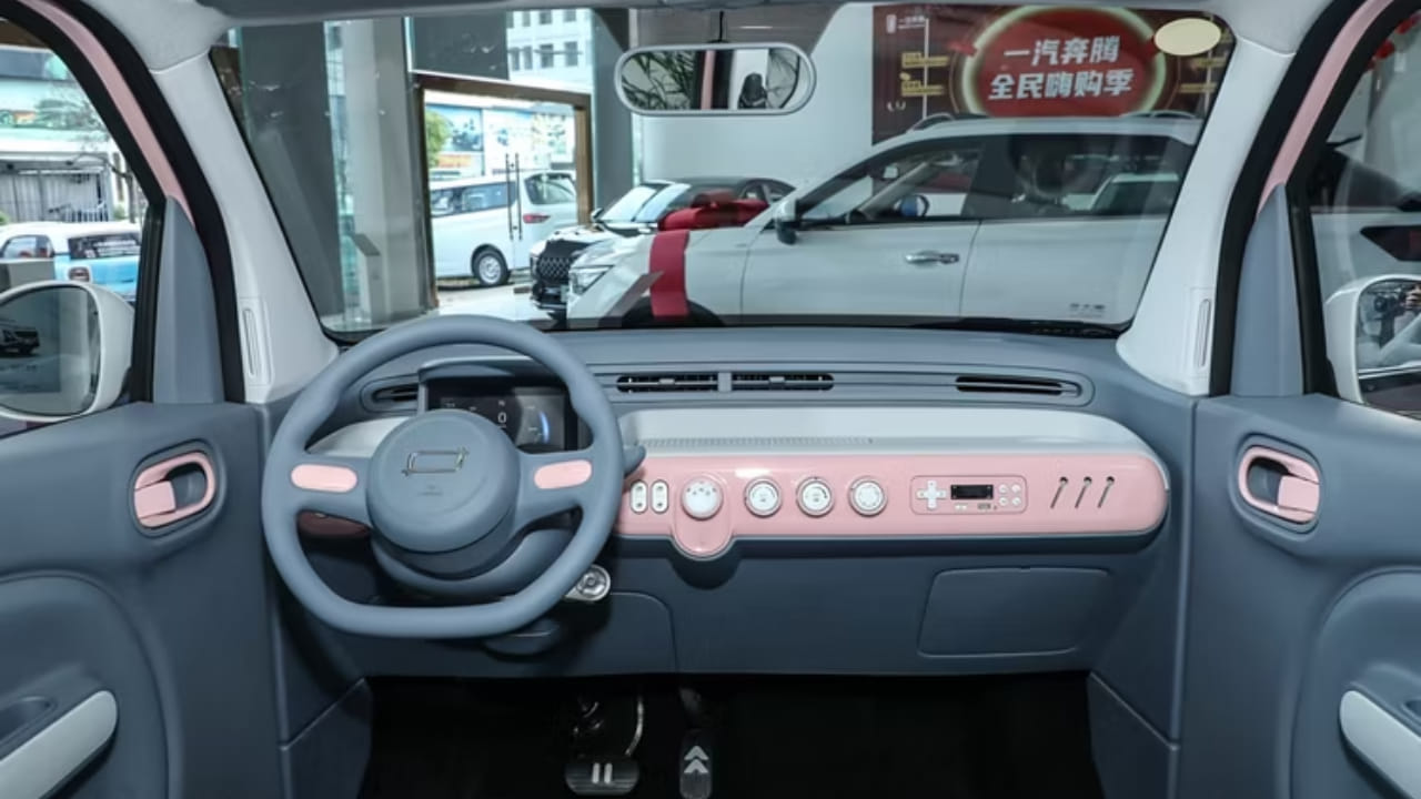 यामध्ये VinFast सारख्या कंपनीचे उदाहरण ताजे आहे. मात्र, ग्राहकांच्या बजेटनुसार परवडणाऱ्या इलेक्ट्रिक कार्सची कमतरता अजूनही जाणवत आहे. हीच उणीव भरून काढण्यासाठी आता चीनची ऑटोमोबाइल कंपनी Bestune पुढे येण्याची शक्यता आहे. 