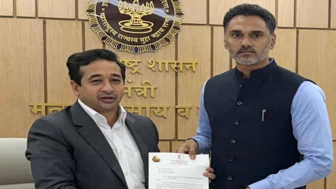 दापोलीतील हर्णे बंदराला रो-रो सेवेचा थांबा द्या, राज्यमंत्री योगेश कदम यांचे मंत्री नितेश राणे यांना निवेदन