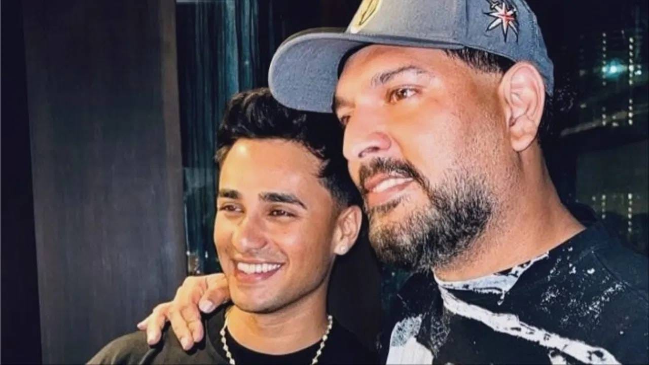 आयपीएल स्पर्धेचं बिगुल वाजलं असून या स्पर्धेत कोणता खेळाडू चमकदार कामगिरी करणार याकडे लक्ष लागून आहे. खासकरून युवराज सिंगच्या तालमीत घडलेल्या खेळाडूंकडे लक्ष असणार आहे. आयपीएल स्पर्धेत युवराज सिंगने ट्रेनिंग दिलेल्या 7 खेळाडूंचा समावेश आहे. चला जाणून घेऊयात त्याबाबत  (Photo: Instagram)